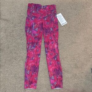 Lululemon Athletica Vibrant Pink and Purple Leggings Size 4